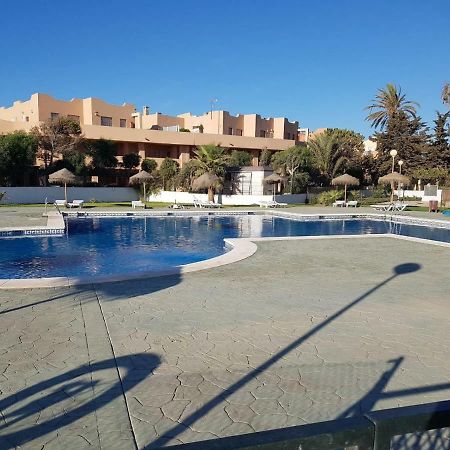 Casa Baja Extraordinaria En Urbanizacion Naturista! Las Bombardas Luaran gambar