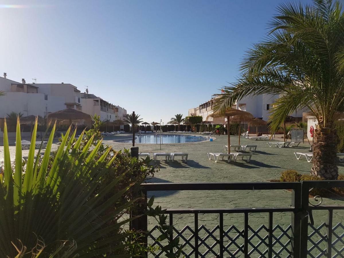 Casa Baja Extraordinaria En Urbanizacion Naturista! Las Bombardas Luaran gambar