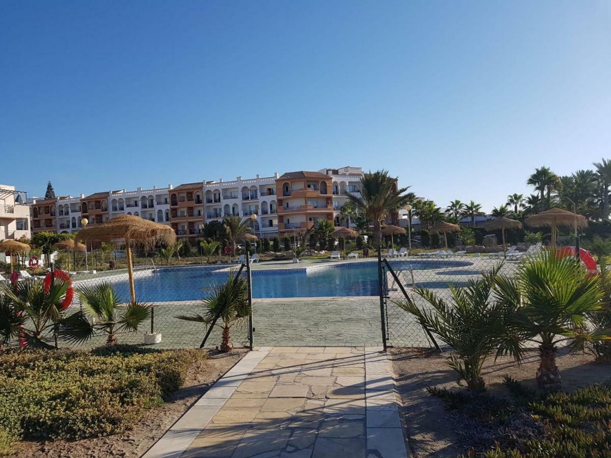 Casa Baja Extraordinaria En Urbanizacion Naturista! Las Bombardas Luaran gambar