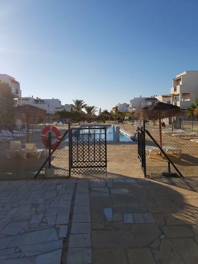 Casa Baja Extraordinaria En Urbanizacion Naturista! Las Bombardas Luaran gambar